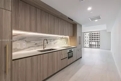 77 SE 5th Street #1815, Miami, FL 33131 - Photo 6