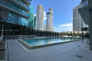 77 SE 5th St, Miami, FL 33131 - Photo 32