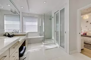 1366 W Harbor Vw W, Hollywood, FL 33019 - Photo 14