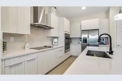 16051 NW 87th Ct, Miami Lakes, FL 33018 - Photo 22
