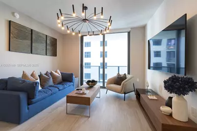 55 SW 9th St #3010, Miami, FL 33130 - Photo 2
