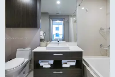 55 SW 9th St #3010, Miami, FL 33130 - Photo 6