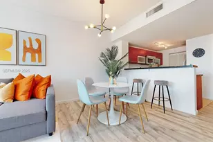 244 Biscayne Blvd, Miami, FL 33132 - Photo 4