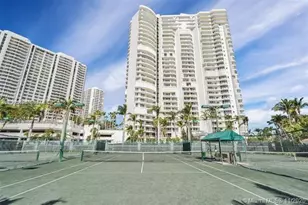 21150 Point Pl, Aventura, FL 33180 - Photo 48