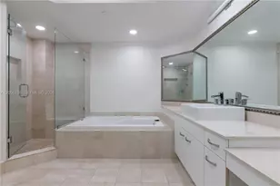 21150 Point Pl, Aventura, FL 33180 - Photo 22