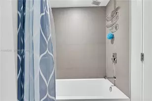 1080 Brickell Ave, Miami, FL 33131 - Photo 24