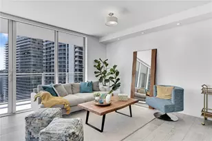 1080 Brickell Ave, Miami, FL 33131 - Photo 2