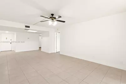 16400 Golf Club Rd #104, Weston, FL 33326 - Photo 10