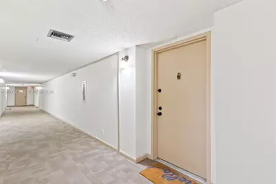 16400 Golf Club Rd #104, Weston, FL 33326 - Photo 4