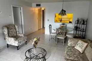 1101 Colony Point Cir, Pembroke Pines, FL 33026 - Photo 8