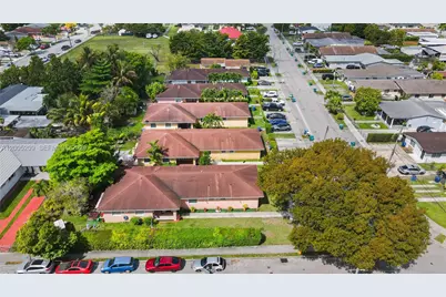 11002 SW 3rd St, Sweetwater, FL 33174 - Photo 12
