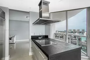 18201 Collins Ave, Sunny Isles Beach, FL 33160 - Photo 10