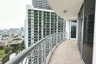 1750 N Bayshore Dr, Miami, FL 33132 - Photo 20
