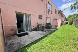 8019 Lake Dr, Doral, FL 33166 - Photo 16
