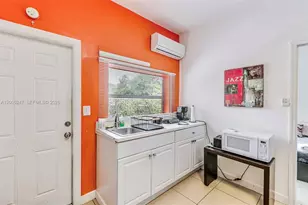 12085 W Dixie Hwy, Biscayne Park, FL 33161 - Photo 32