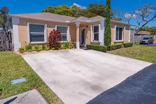 9786 SW 222nd Terrace, Cutler Bay, FL 33190 - Photo 2