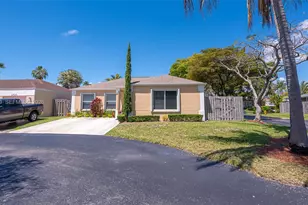 9786 SW 222nd Terrace, Cutler Bay, FL 33190 - Photo 4
