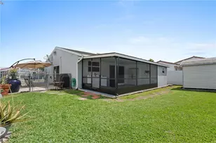 13226 NW 5th Terrace, Miami, FL 33182 - Photo 20