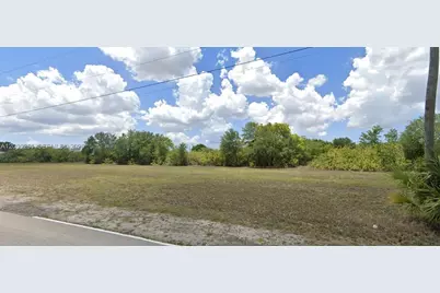 1702 NE 10th Pl, Cape Coral, FL 33909 - Photo 1