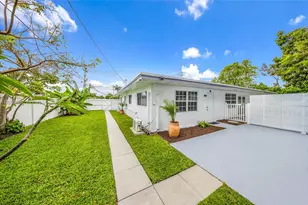 1320 NE 27th Ave, Pompano Beach, FL 33062 - Photo 8