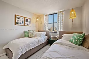 2555 Collins Ave, Miami Beach, FL 33140 - Photo 18