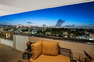 2555 Collins Ave, Miami Beach, FL 33140 - Photo 26