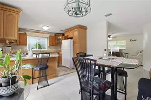 1066 Highlands Dr, Naples, FL 34103 - Photo 12