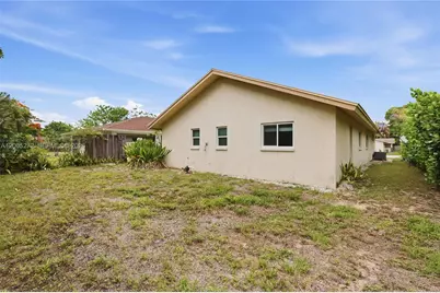 1066 Highlands Dr, Naples, FL 34103 - Photo 30
