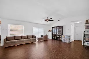 685 SW 198th Terrace, Pembroke Pines, FL 33029 - Photo 8