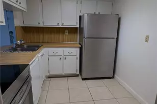 16751 NE 9th Ave, North Miami Beach, FL 33162 - Photo 4
