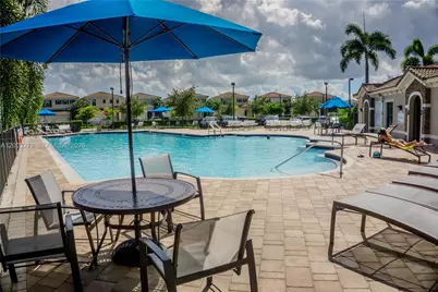 19278 NE 6th Ave, Miami, FL 33179 - Photo 36