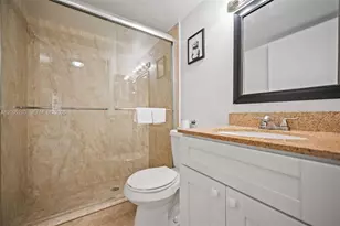 7195 NW 179th St, Hialeah, FL 33015 - Photo 16