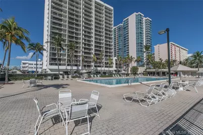 2625 Collins Ave #1508, Miami Beach, FL 33140 - Photo 24