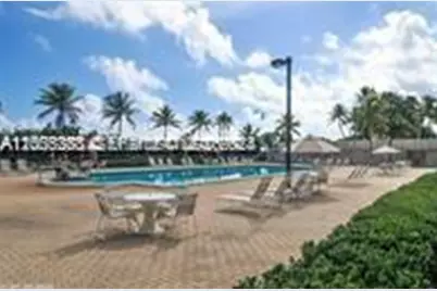 2625 Collins Ave #1508, Miami Beach, FL 33140 - Photo 28
