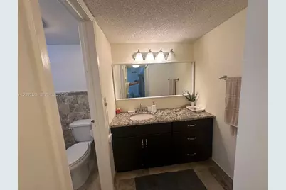 2625 Collins Ave #1508, Miami Beach, FL 33140 - Photo 8