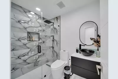 990 NW 131st Ave, Miami, FL 33182 - Photo 20