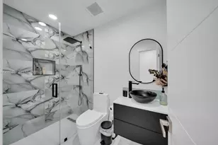 990 NW 131st Ave, Miami, FL 33182 - Photo 20