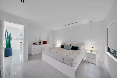 990 NW 131st Ave, Miami, FL 33182 - Photo 22