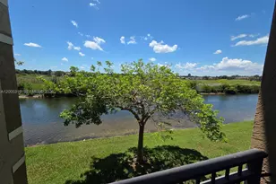 11730 SW 2nd St, Pembroke Pines, FL 33025 - Photo 14