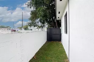 4517 NW 3rd St, Miami, FL 33126 - Photo 4