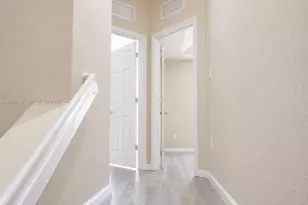 11503 NW 89th St, Doral, FL 33178 - Photo 16