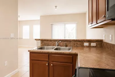 11503 NW 89th St #213, Doral, FL 33178 - Photo 8