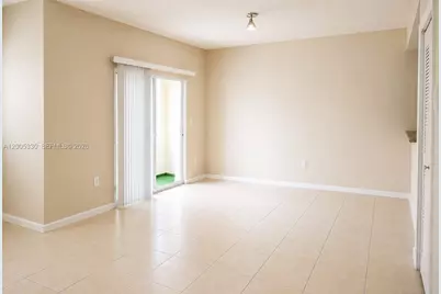 11503 NW 89th St #213, Doral, FL 33178 - Photo 4