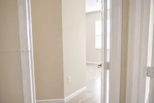 11503 NW 89th St, Doral, FL 33178 - Photo 24