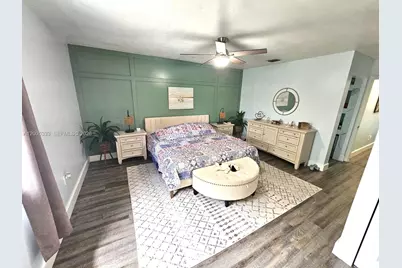 15429 SW 92nd St, Miami, FL 33196 - Photo 4