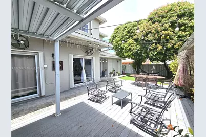 15429 SW 92nd St, Miami, FL 33196 - Photo 8
