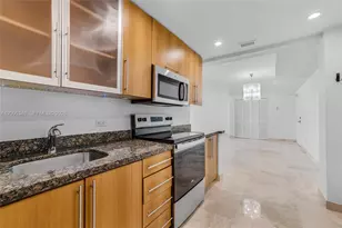 7501 E Treasure Dr, North Bay Village, FL 33141 - Photo 8