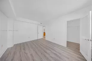 7501 E Treasure Dr, North Bay Village, FL 33141 - Photo 20