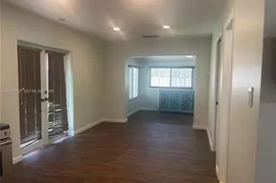 554 NE 74th St, Miami, FL 33138 - Photo 14