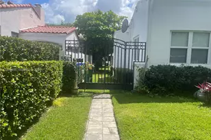 554 NE 74th St, Miami, FL 33138 - Photo 2